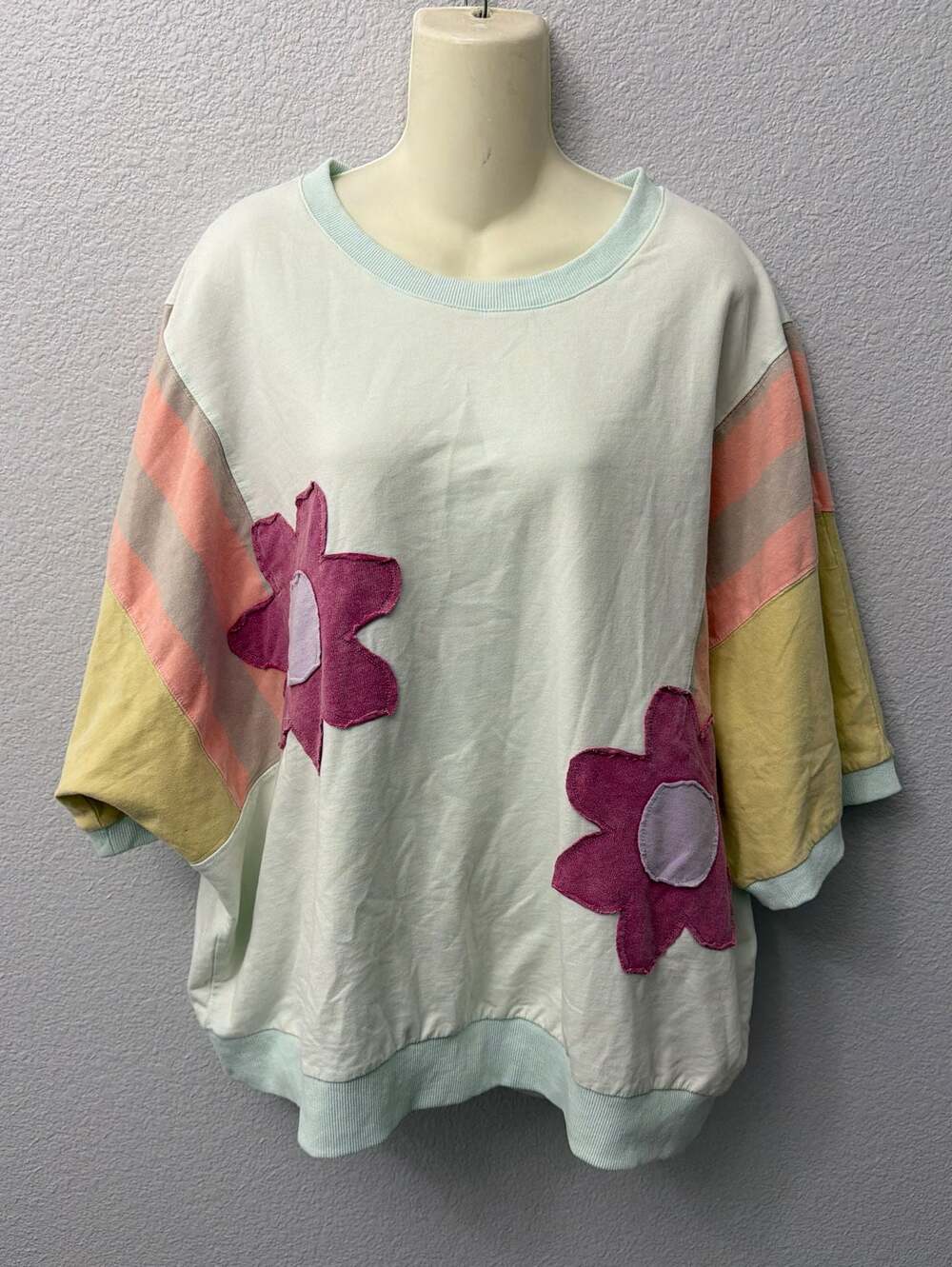 Easel Terry Knit Color Block Top with Flower Patches in Powder Mint